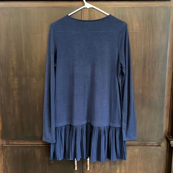 J. Jill Navy Blue Accordion Pleated Hem Tunic Top Small Tall ST - Picture 4 of 6